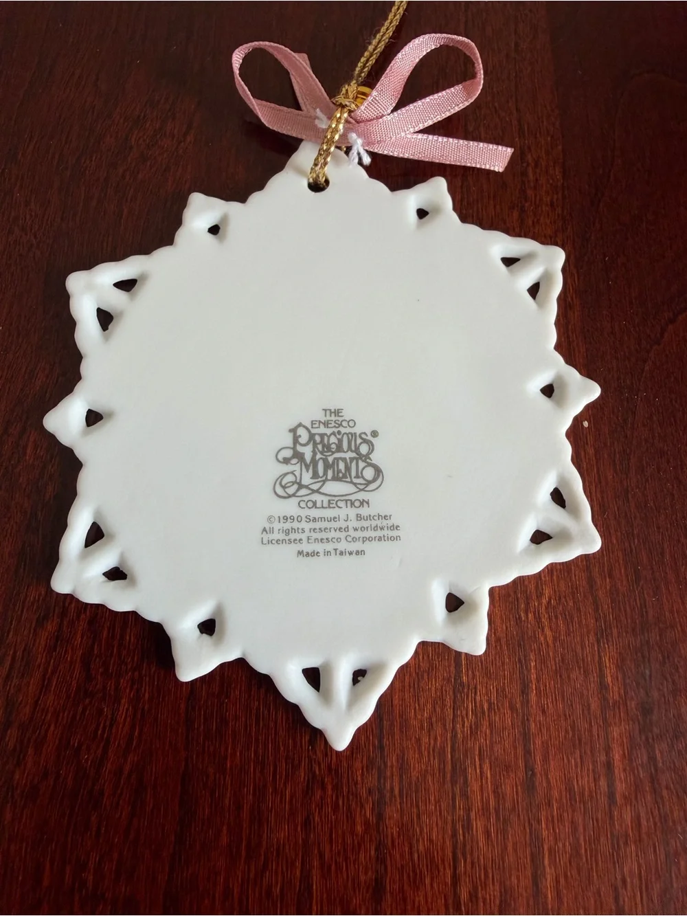 Vintage 1990 Precious Moments Enesco 4Pc Porcelain Snowflake Christmas Ornaments